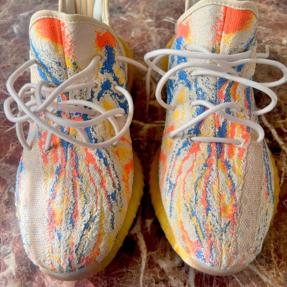 Size 12.5 YEEZY Boost 350 v2 "Mx Oat" sneakers